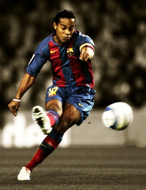 Ronaldinho Wallpaper Player Football Player Soccer Player Sports Ball Game Wallpaperuse