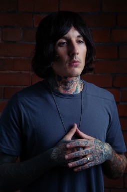 oliver sykes wallpaper,performance,darkness,musician,photography,hand ...