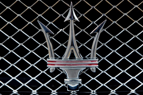 Maserati Logo Wallpaper Hd Logo Font Brand Graphic Design Sky Wallpaperuse